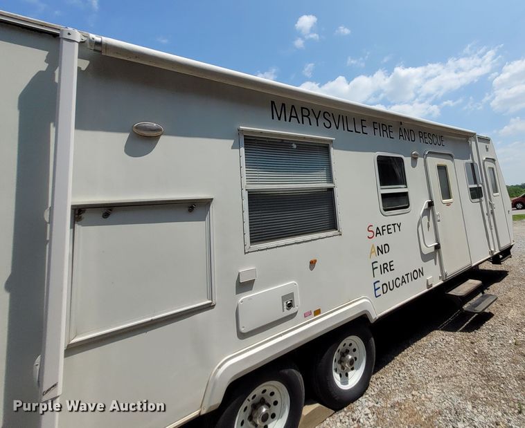 image for item DK1868 2004 Surrey  camper