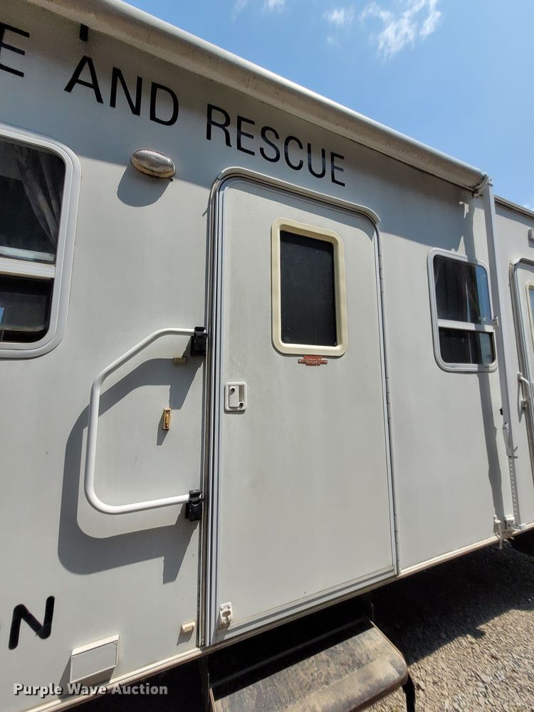 image for item DK1868 2004 Surrey  camper