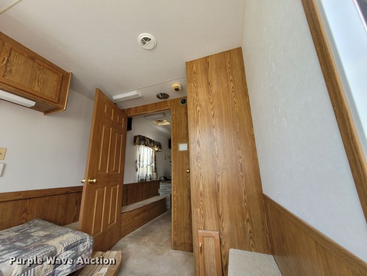 image for item DK1868 2004 Surrey  camper