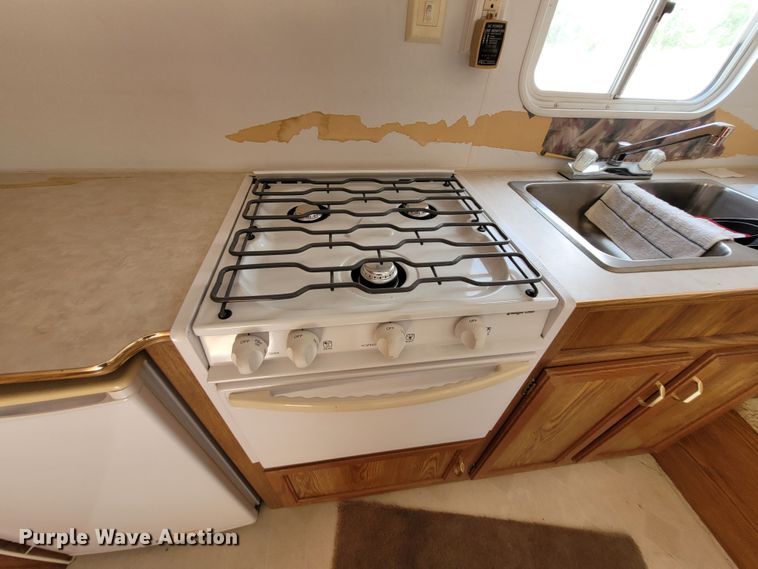 image for item DK1868 2004 Surrey  camper