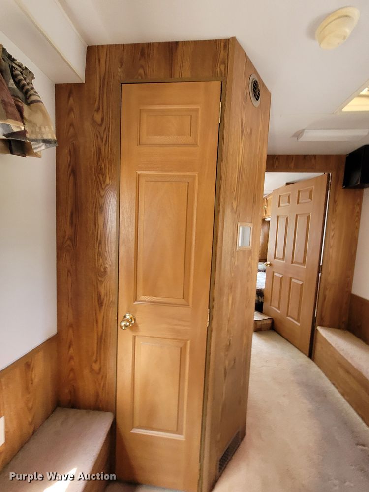 image for item DK1868 2004 Surrey  camper