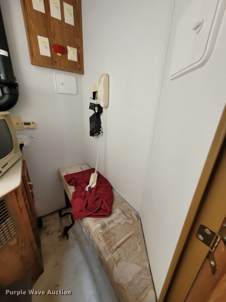 image for item DK1868 2004 Surrey  camper