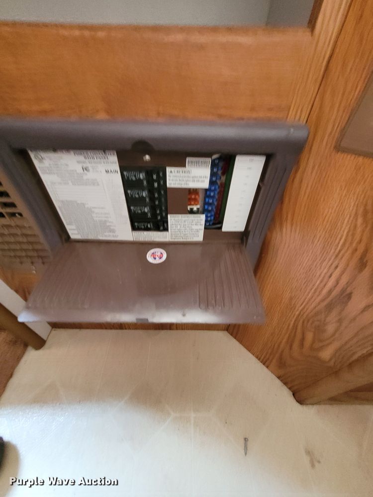 image for item DK1868 2004 Surrey  camper