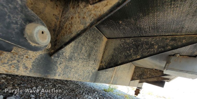 image for item DK1868 2004 Surrey  camper