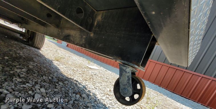 image for item DK1868 2004 Surrey  camper