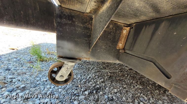 image for item DK1868 2004 Surrey  camper