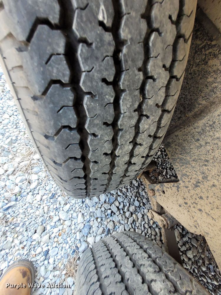 image for item DK1868 2004 Surrey  camper