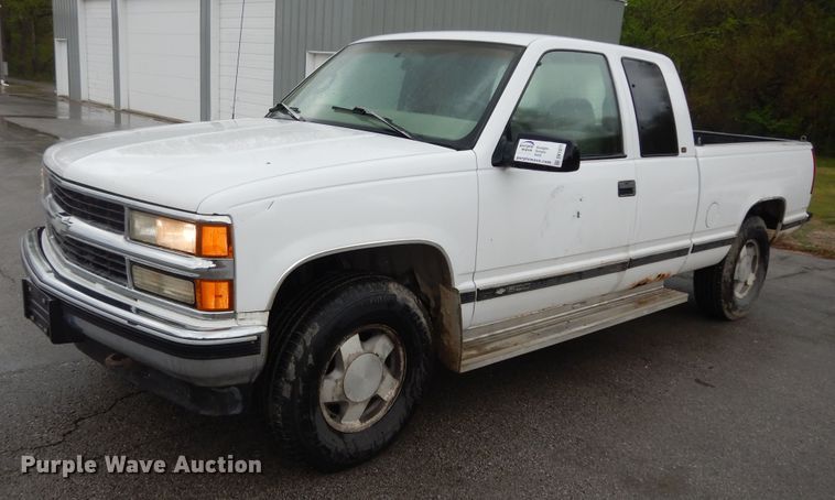 image for item DK1871 1997 Chevrolet K1500  Ext. Cab pickup truck