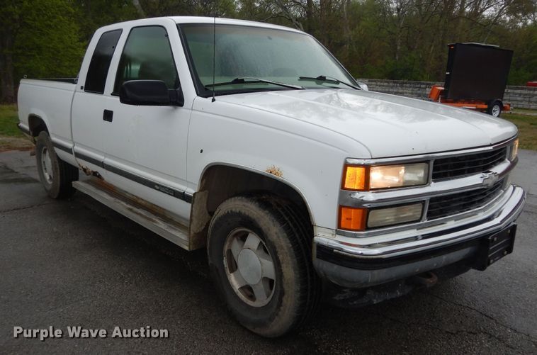 image for item DK1871 1997 Chevrolet K1500  Ext. Cab pickup truck