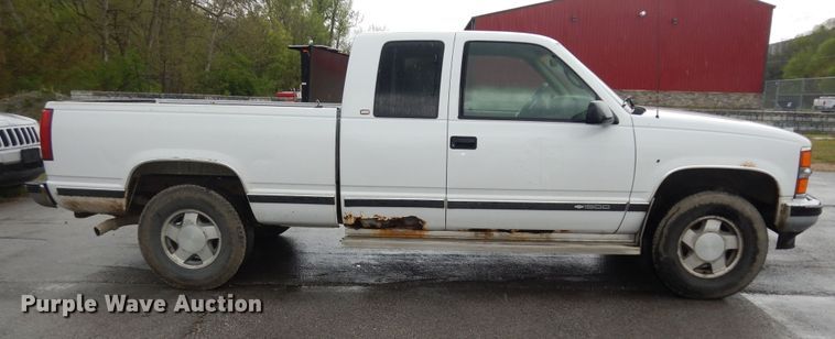 image for item DK1871 1997 Chevrolet K1500  Ext. Cab pickup truck