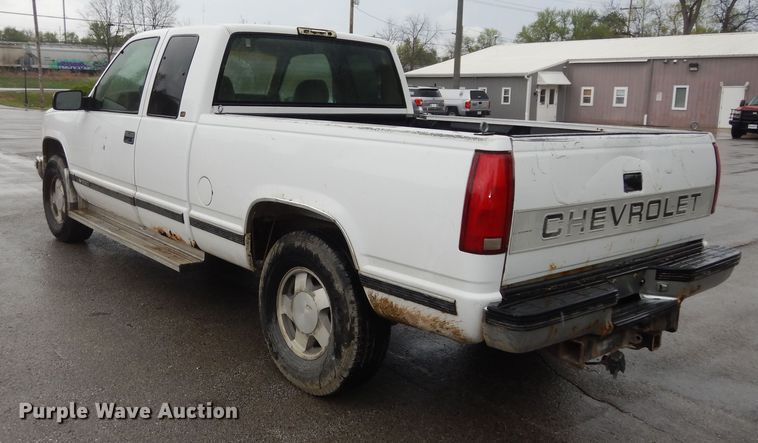 image for item DK1871 1997 Chevrolet K1500  Ext. Cab pickup truck