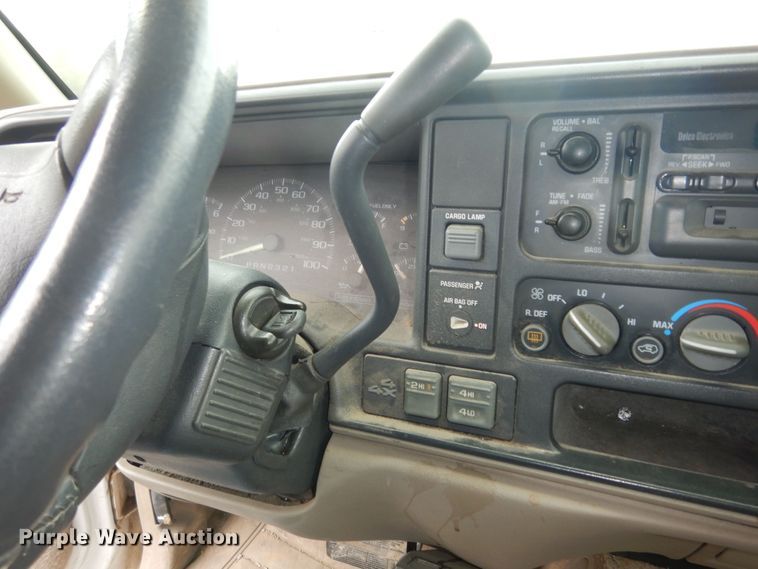 image for item DK1871 1997 Chevrolet K1500  Ext. Cab pickup truck