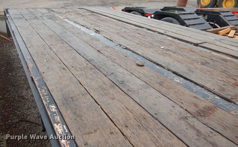 image for item DK1873 2008 Trail King TK40RB322  equipment trailer