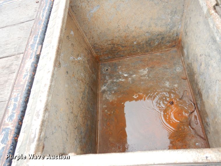 image for item DK1873 2008 Trail King TK40RB322  equipment trailer