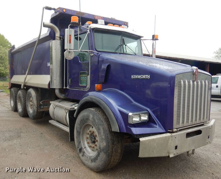 image for item DK1898 2006 Kenworth T800  dump truck