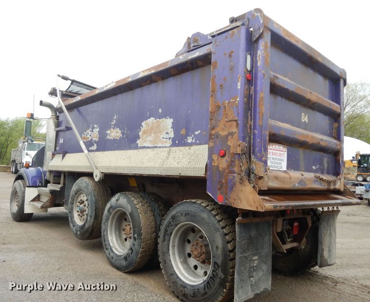 image for item DK1898 2006 Kenworth T800  dump truck