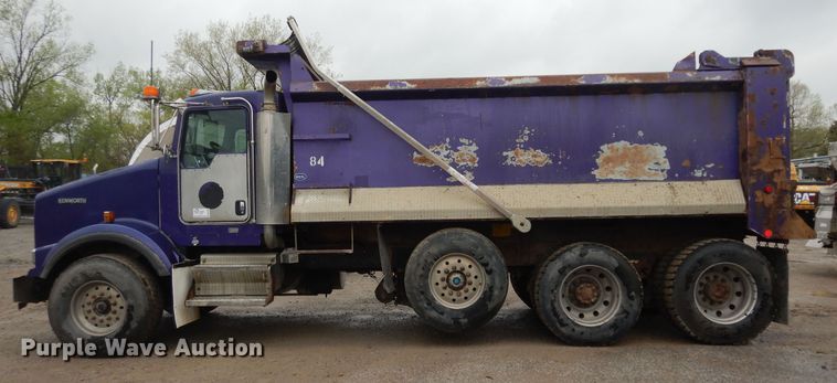 image for item DK1898 2006 Kenworth T800  dump truck