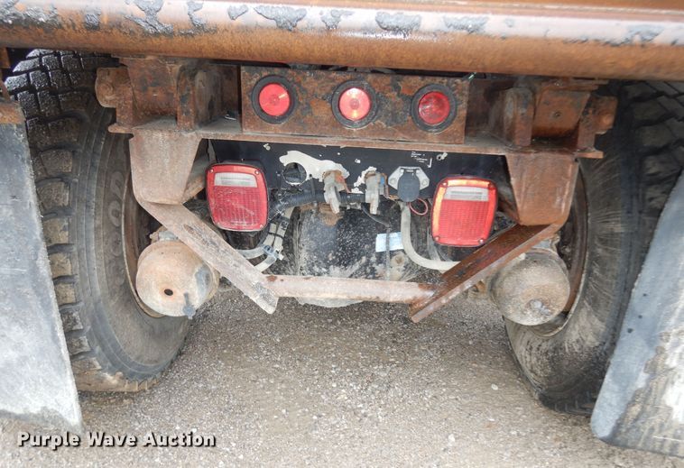 image for item DK1898 2006 Kenworth T800  dump truck