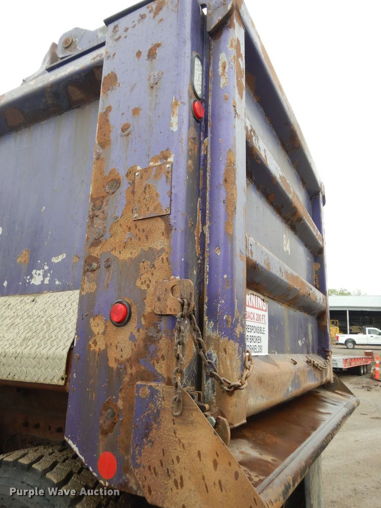 image for item DK1898 2006 Kenworth T800  dump truck