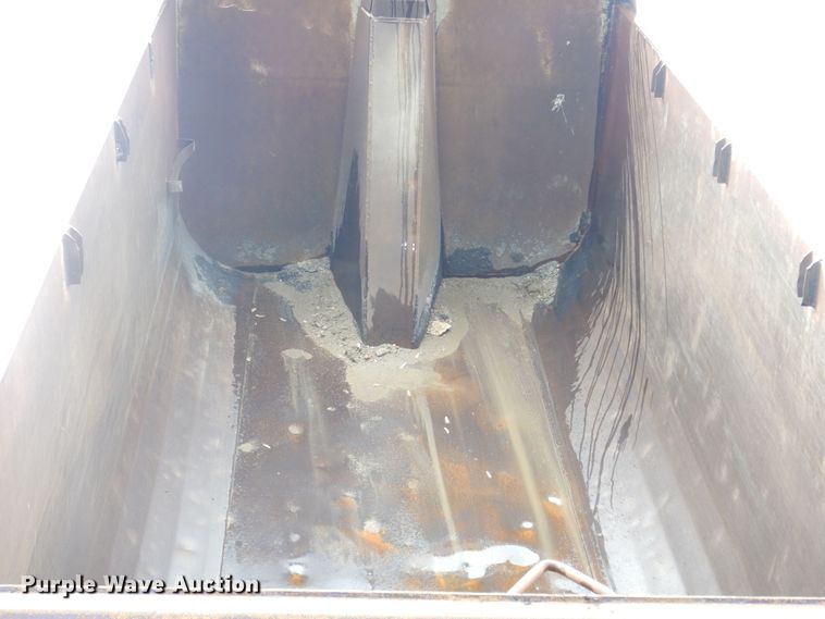 image for item DK1898 2006 Kenworth T800  dump truck