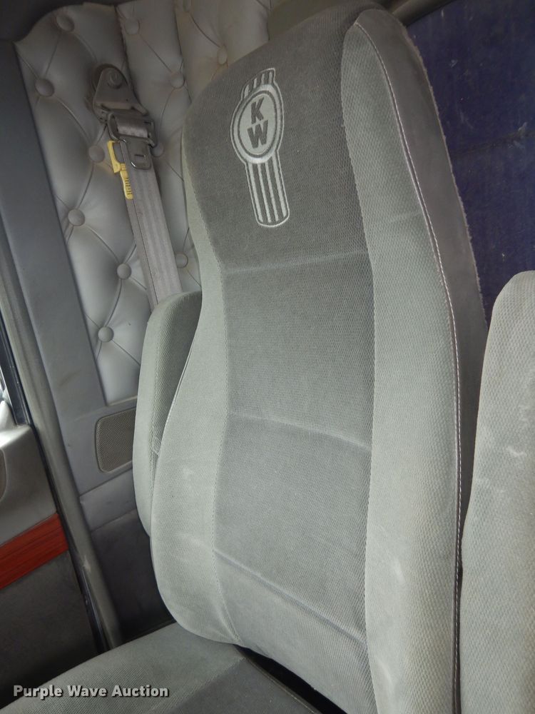 image for item DK1898 2006 Kenworth T800  dump truck