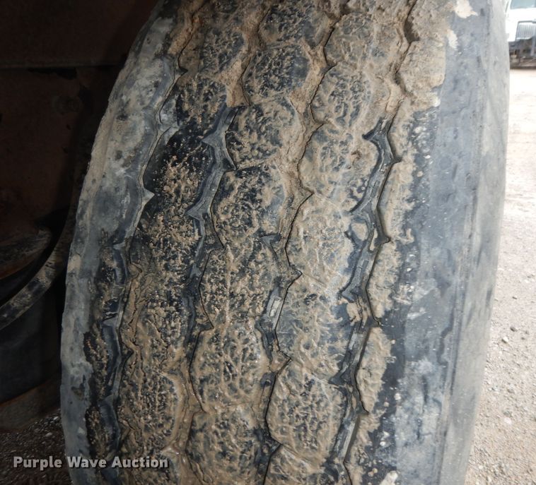 image for item DK1898 2006 Kenworth T800  dump truck