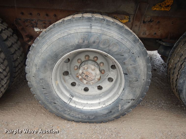 image for item DK1898 2006 Kenworth T800  dump truck