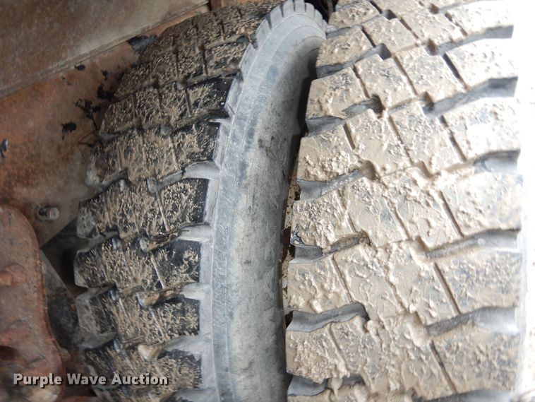 image for item DK1898 2006 Kenworth T800  dump truck