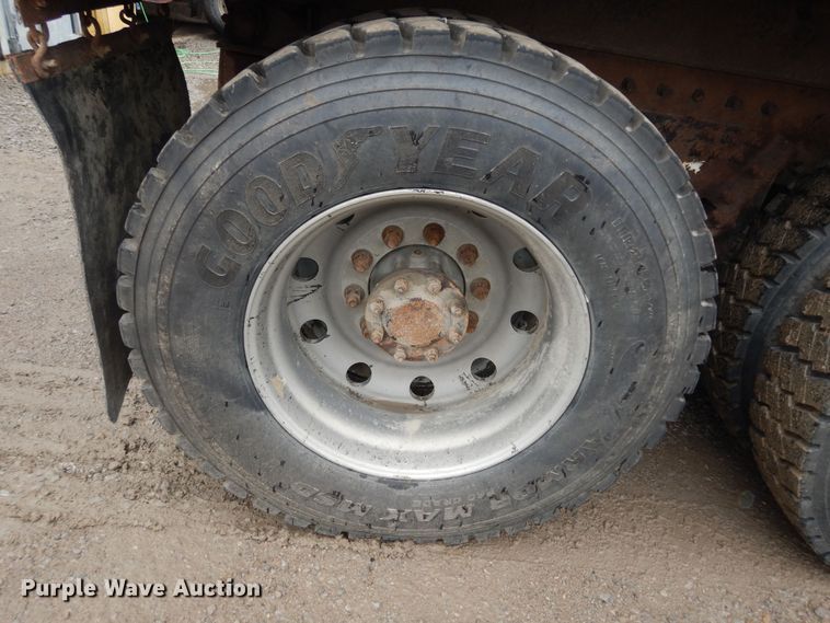 image for item DK1898 2006 Kenworth T800  dump truck