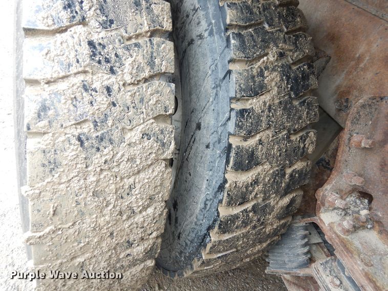 image for item DK1898 2006 Kenworth T800  dump truck