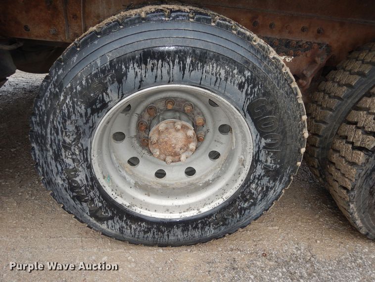 image for item DK1898 2006 Kenworth T800  dump truck