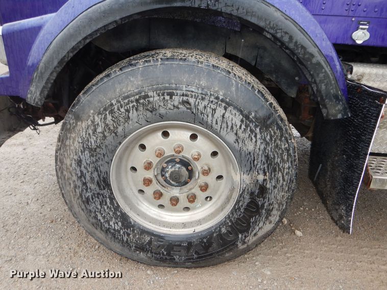 image for item DK1898 2006 Kenworth T800  dump truck