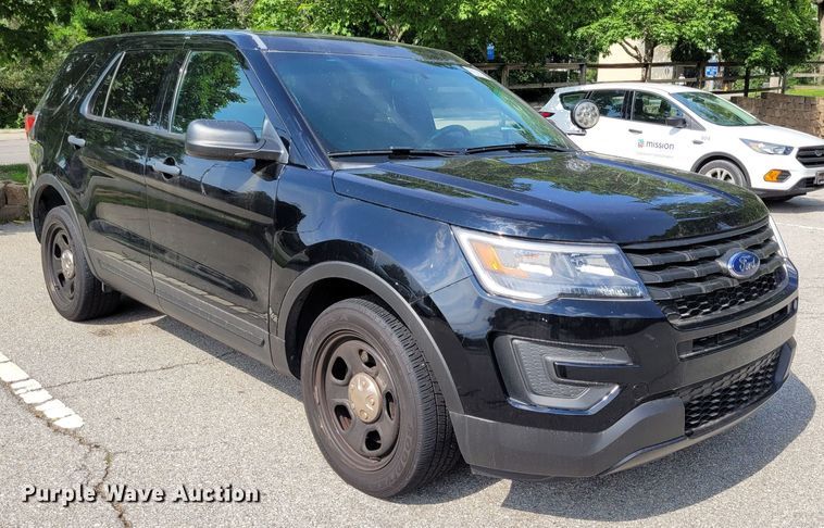 image for item DK1915 2017 Ford Explorer Police Interceptor  SUV