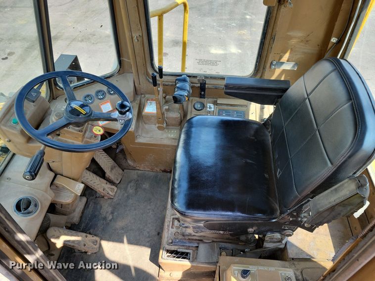image for item DK5237 1988 Caterpillar 950B  wheel loader