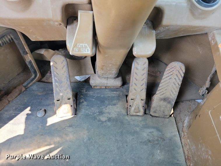 image for item DK5237 1988 Caterpillar 950B  wheel loader