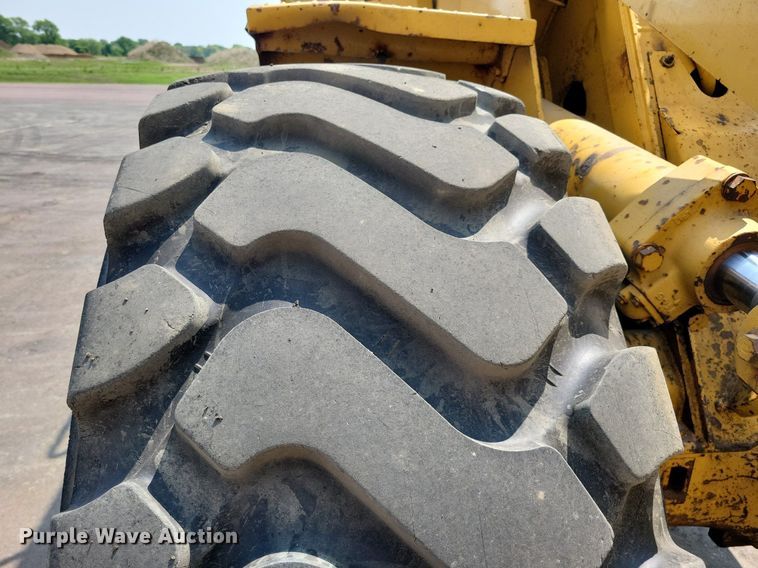 image for item DK5237 1988 Caterpillar 950B  wheel loader