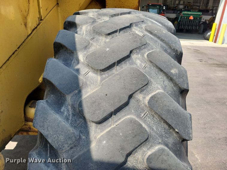 image for item DK5237 1988 Caterpillar 950B  wheel loader