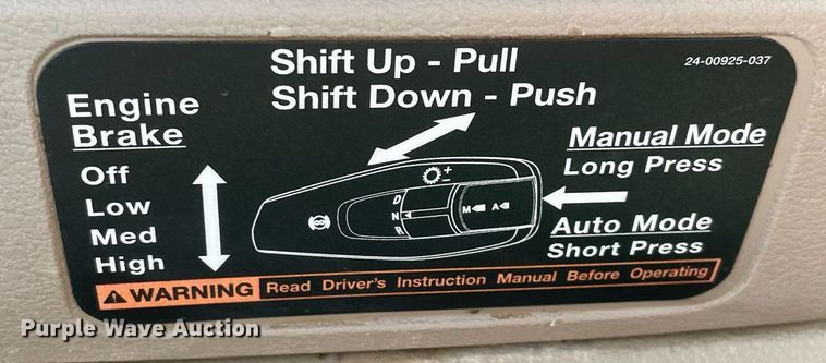 image for item DM0277 2015 Freightliner Cascadia 125  semi truck