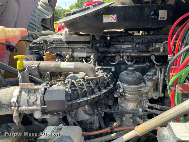 image for item DM0277 2015 Freightliner Cascadia 125  semi truck