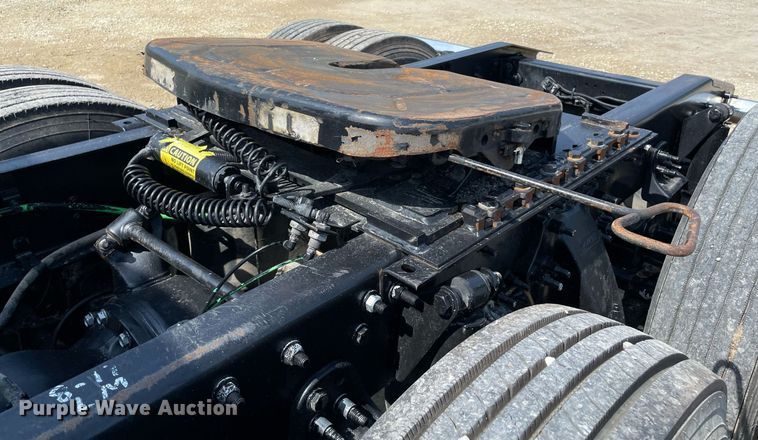 image for item DM0278 2015 Freightliner Cascadia 125  semi truck