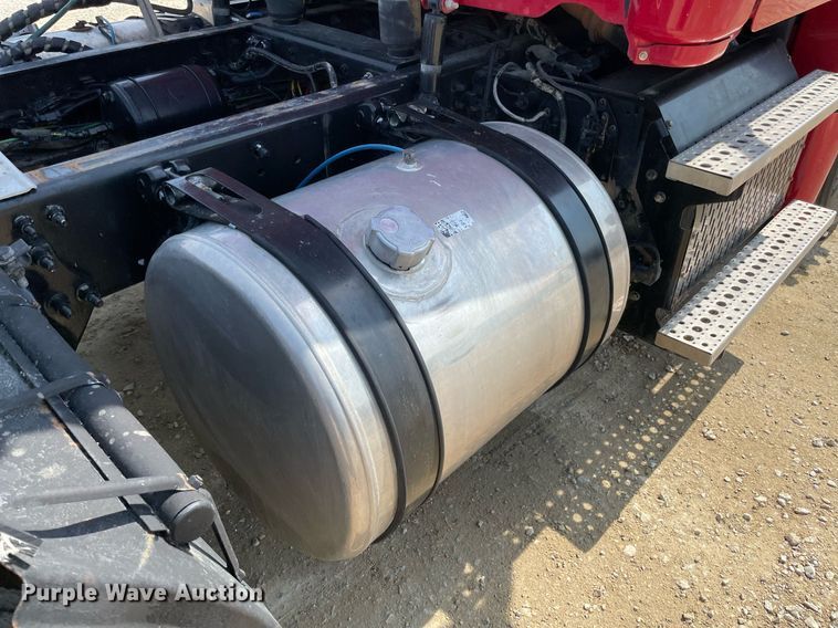 image for item DM0278 2015 Freightliner Cascadia 125  semi truck