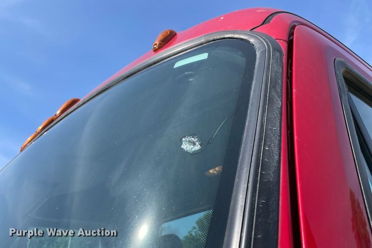 image for item DM0278 2015 Freightliner Cascadia 125  semi truck