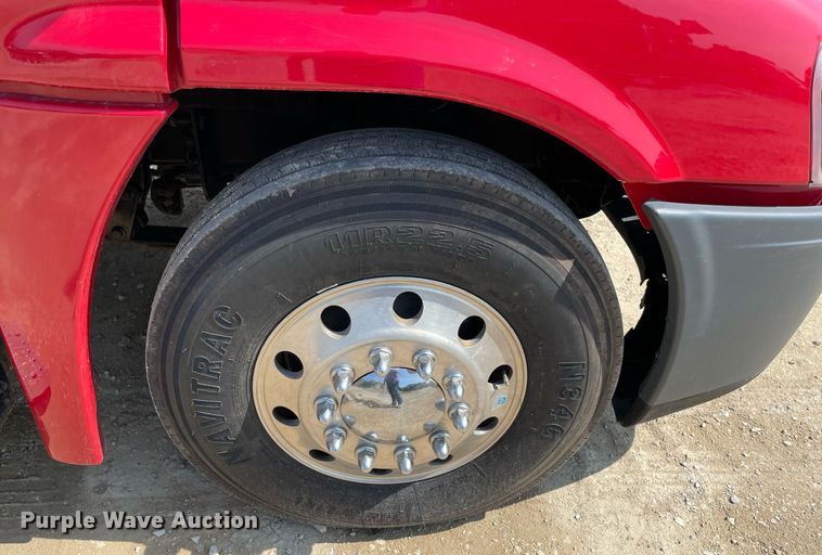 image for item DM0278 2015 Freightliner Cascadia 125  semi truck