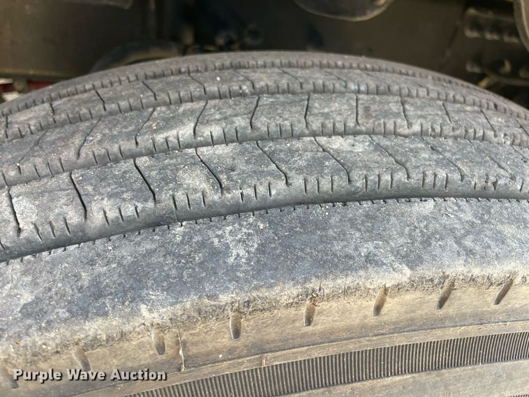 image for item DM0278 2015 Freightliner Cascadia 125  semi truck