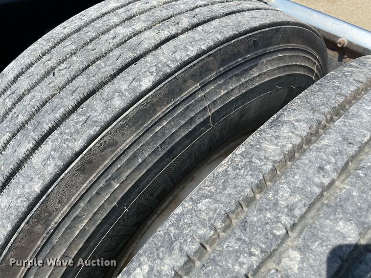 image for item DM0278 2015 Freightliner Cascadia 125  semi truck