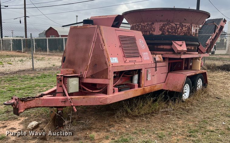 image for item DN3003 Morbark  tub grinder