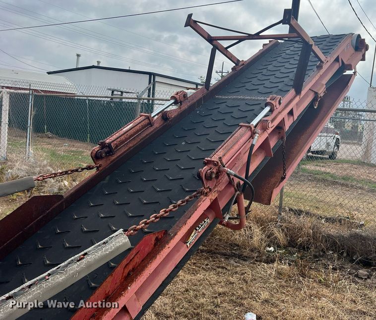 image for item DN3003 Morbark  tub grinder