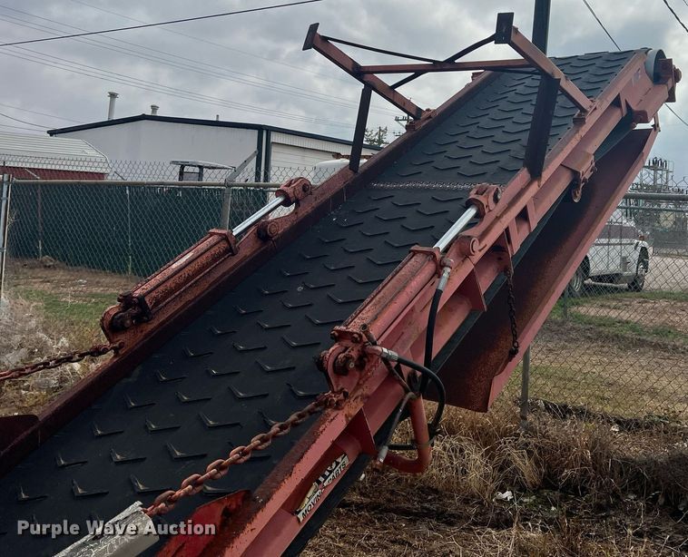 image for item DN3003 Morbark  tub grinder