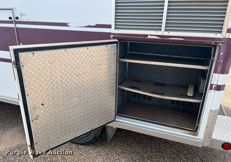 image for item DN3006 2000 Freightliner  ambulance