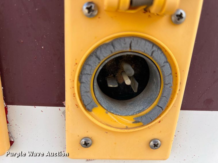 image for item DN3006 2000 Freightliner  ambulance